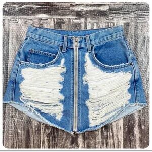 Carmar Los Angeles Beatrice Front Zip
Distressed Denim Micro Mini Jean Skirt
